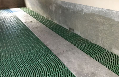 Stainless steel floor panel - ERRA TECNI-RAM S.L. - for pig breeding / non-slip / heated