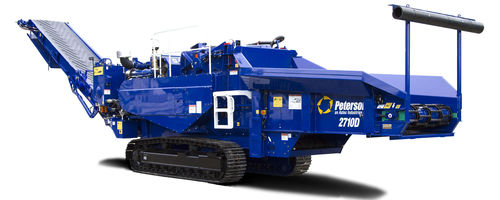 Self-propelled bio shredder - 2710D - Peterson Pacific Corp. - with combustion engine / tracked