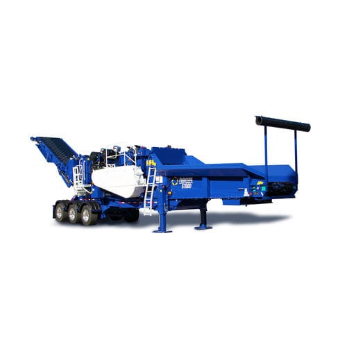Self-propelled bio shredder - 5700D  - Peterson Pacific Corp. - with combustion engine