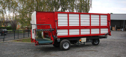 Self-propelled straw blower and feeder - GDFTA E - Galonnier - bedding / for round bales / for square bales