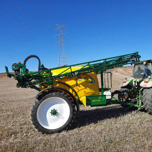 Towed sprayer - ABANTOS series - GIL - hydraulic / folding arms / with diaphragm pump