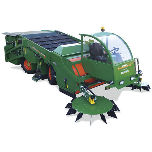 Nuts harvester machine 20125 Monchiero selfpropelled