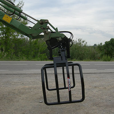 Round bale grab - Roda Maquinaria