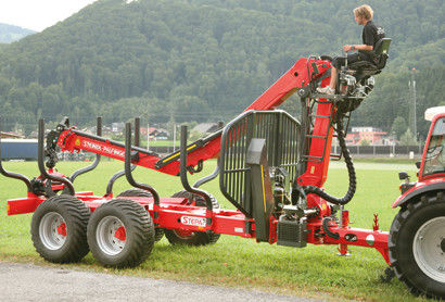 Trailer-mounted log loader - FKZ 8091 - Stepa - knuckle boom