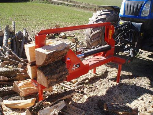 Hydraulic wood splitter - ES Series - Vila Maquinaria Agricola - horizontal / tractor-mounted / PTO-driven