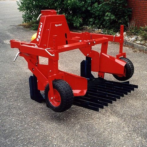 Mounted plant lifter SR2 Egedal Maskinenfabrik tree / Nordmann