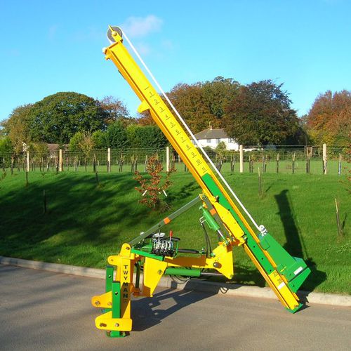 Hydraulic post driver TWY series KIDD FARM MACHINERY LTD tractor