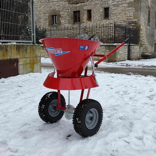 Push salt spreader - Mini - MAQUINARIA AGRICOLA SEGUES, SL