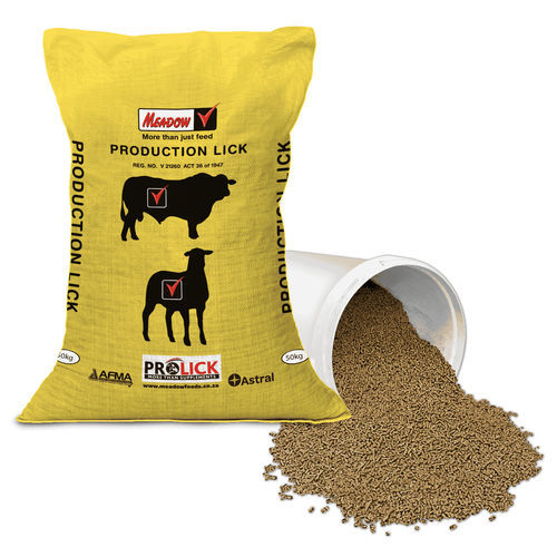 Animal feed supplement V21260 meadowfeeds cattle / sheep / mineral