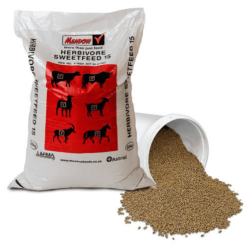 Animal feed supplement - Sweetfeed 15 - meadowfeeds - cattle / sheep / for equine