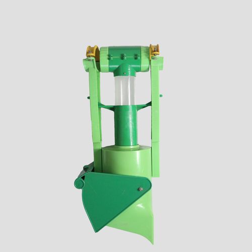 Feed dispenser yonggaofarming for livestock farming / volumetric