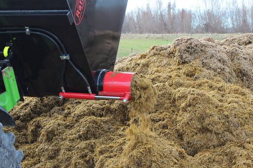 Mixer shovel bucket - Hydraulic auger/mixer bucket - Rata Equipment - heavy-duty / with distributor