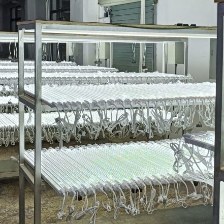 Grow light - HongYi Lighting Ltd - LED