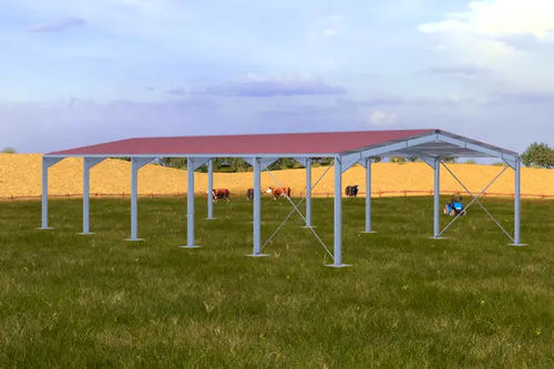 Horse storage building - Batimentsmoinschers.com - for cattle / modular / prefab