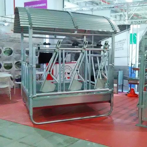 Exterior hay rack - EXTA3512000 - AHI - FARM CAMARA - for cattle / metal / multi-access