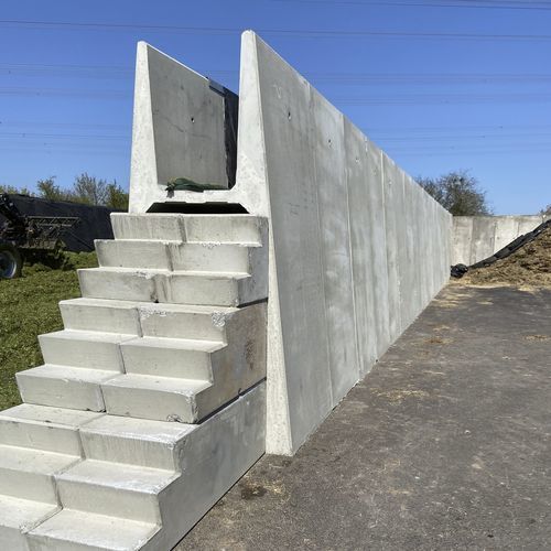 H-shaped bunker wall - Féret Préfa Béton