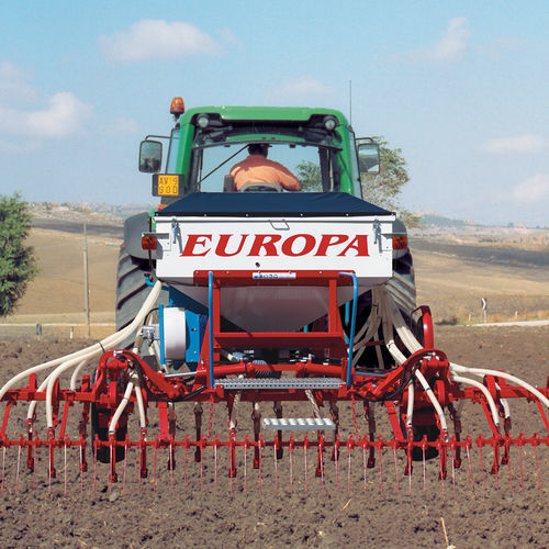 Pneumatic seed drill - EUROPA - Calà S.r.l. - with fertilizer applicator / tractor-mounted / for direct sowing