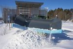 snowplow blade with hydraulic adjustment