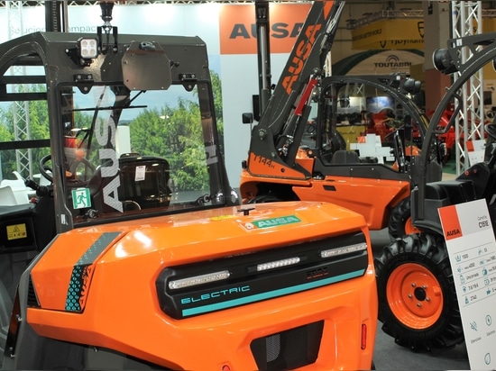 AUSA überzeugt auf der FIMA mit kompakten und effizienten Lösungen für die Landwirtschaft