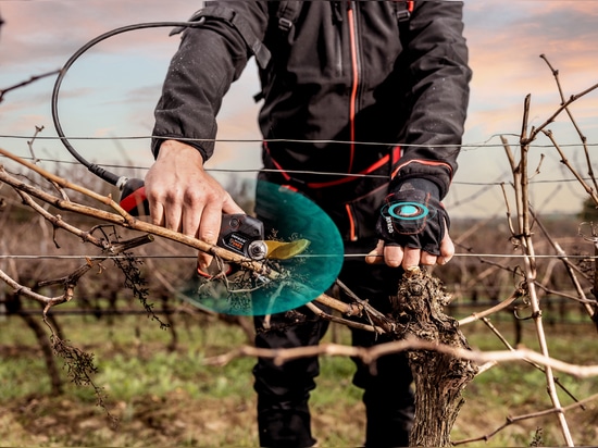 DSES Contactless Safety System for the F3020 Professional Electric Pruning Shears
