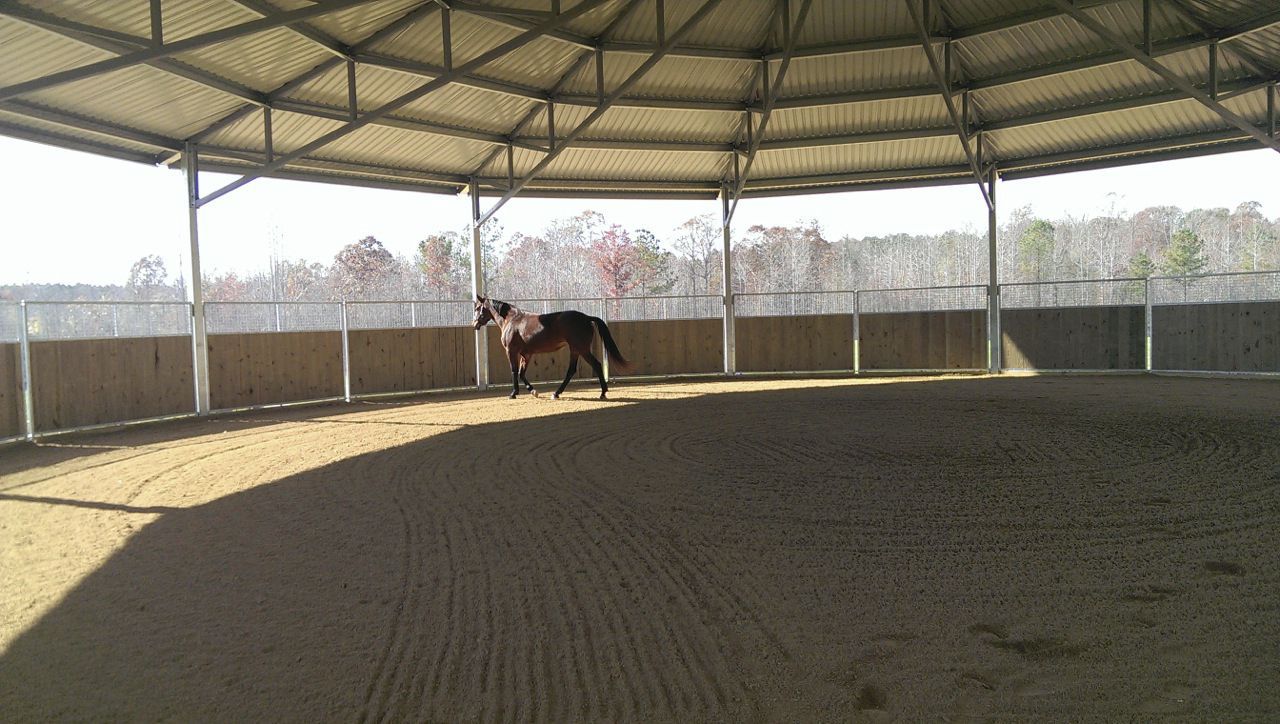 Tondino per cavalli tondo Covered Lunging Pen Kraft con recinzione