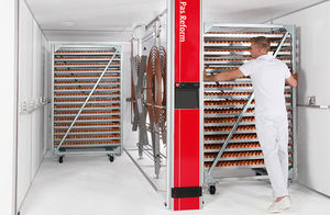 incubatrice per uova di gallina 1