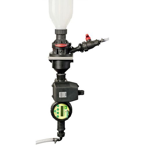 Sistema di trasferimento di prodotti fitosanitari a chiusura ermetica - EASYFLOW QF - agrotop GmbH