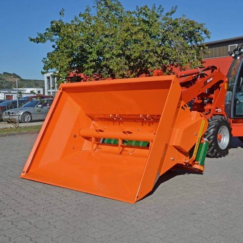Sistema automatico di distribuzione di mangime a nastro - EG series - F.X.S. Sauerburger Traktoren und Gerätebau GmbH - per bovini / a tazze / montato su trattore