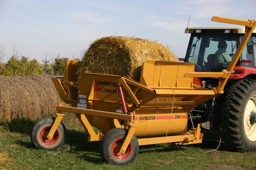 Impagliatrice a semirimorchio - BALEBUSTER 2100 - Haybuster Agricultural Products - portata / impagliatrice / per balle rotonde
