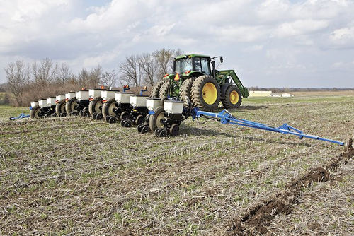 Seminatrice di precisione pneumatica - 3205 - Kinze Manufacturing, Inc. - 12 filari / trainata / pieghevole