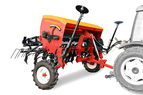 Seminatrice in linea meccanica - GRANO-X series - MaterMacc S.p.A. - montata su trattore / con attacco a tre punti / con spandiconcime