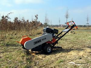 Fresaceppi con guida da terra - 2913 BD - Müllers & Backhaus GmbH & Co. KG - con motore diesel