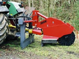 Fresaceppi montato su trattore - 660 - Müllers & Backhaus GmbH & Co. KG - su presa di forza