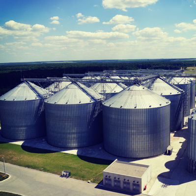 Silo per cereali - SYMAGA SA - per alimentazione animale / in acciaio galvanizzato / a fondo piatto
