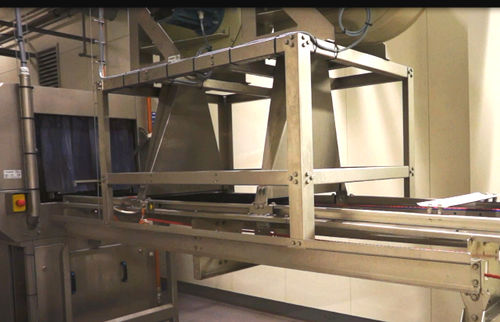 Stazione di lavaggio per cesti di schiusa - Innovatec Hatchery Automation - a secco