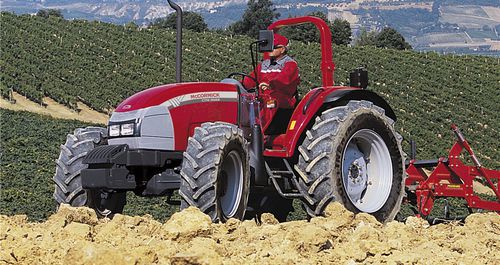 Trattore con inversore meccanico - C-Max Cab/Plat Tier0 - McCormick USA - powershuttle / con cabina / con ROPS
