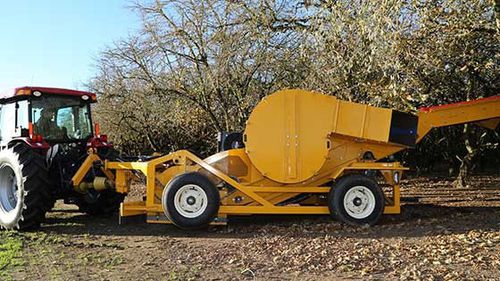 Raccoglitrice per frutta a guscio - AWS3200 - G K Machine, Inc. - trainata