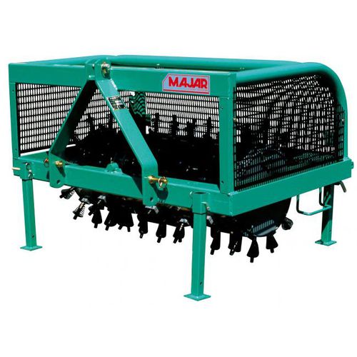 Aeratore per prati montato su trattore - AEROVERT180L - Majar