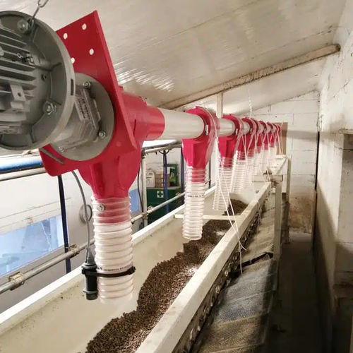 Sistema automatico di distribuzione di mangime a spirale - CABI GROUP - per bovini / per pollame / per caprini