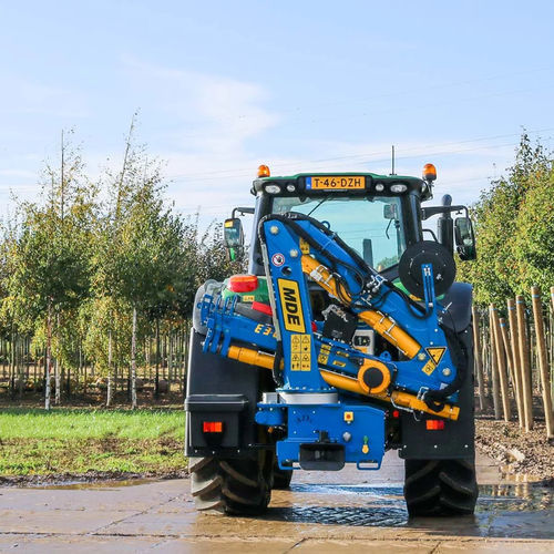 Gru forestale montata su trattore - 6800E3 - MDE Machinebouw bv - con braccio articolato