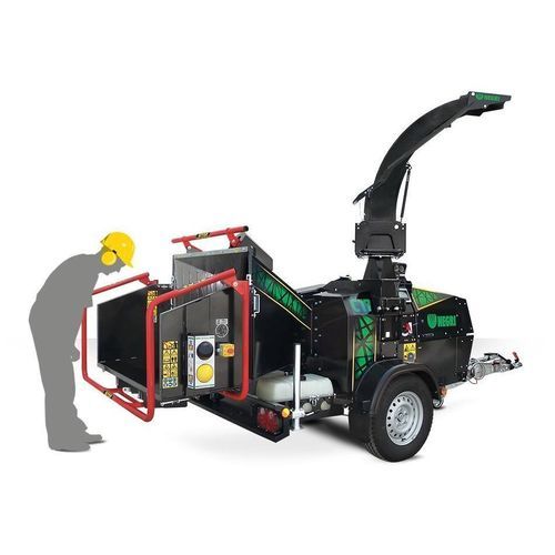 Cippatrice trainata - C17 series - NEGRI Srl - con motore diesel / ad alimentazione idraulica