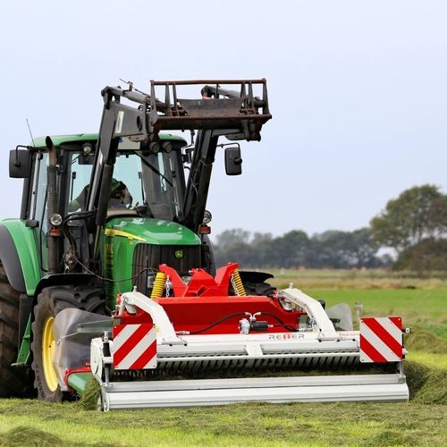 Ranghinatore a nastro - RESPIRO R3 profi - Reiter Innovative Technology - a scarico laterale