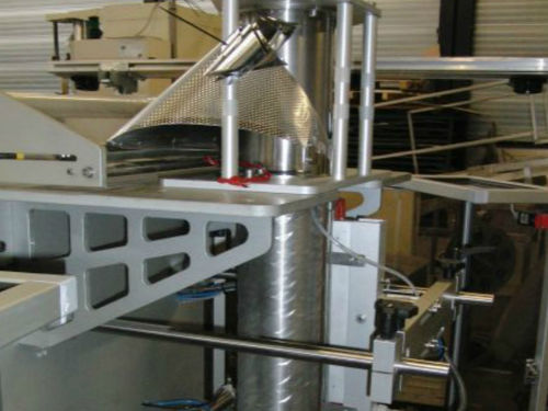 Linea di produzione orticola di imballaggio -  Vertical Packer - Koppert Machines - automatica / a emissione ottica a scintille