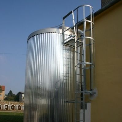 Serbatoio per latte - FARMTEC a.s. - aperto / in metallo / con sistema di raffreddamento
