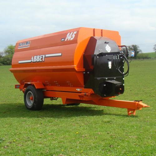Miscelatore a vite orizzontale - Abbey Machinery Ltd. - trainato / monococlea / su presa di forza