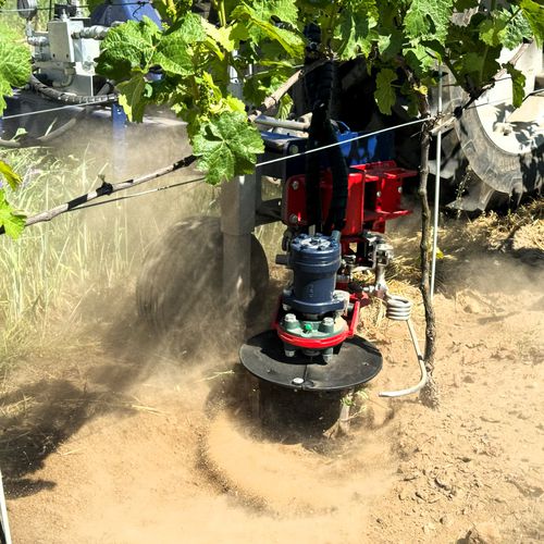 Diserbatrice meccanica - LU-001M - JAGODA JPS Agromachines - montata su trattore / interfilare / per vigneto