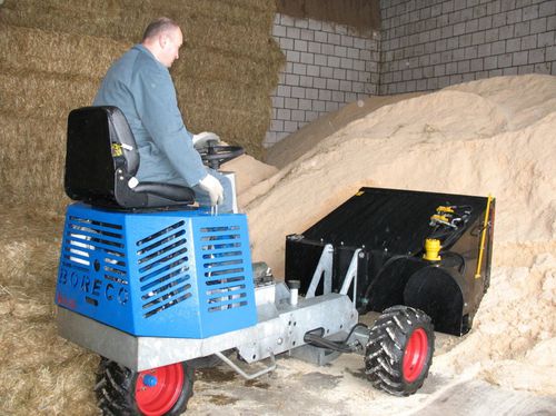 Impagliatrice semovente - Agri-com - impagliatrice / per segatura