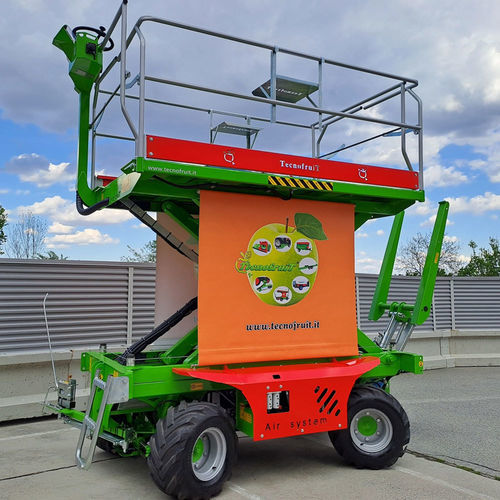 Carrello raccolta per l'orticoltura - TECNOFRUIT DI CHIABRANDO DANIELE - semovente / elettrico / con motore idraulico