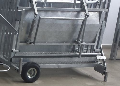 Gabbia di trattamento per ovini - FEEB30,1450 - AHI - FARM CAMARA - mobile