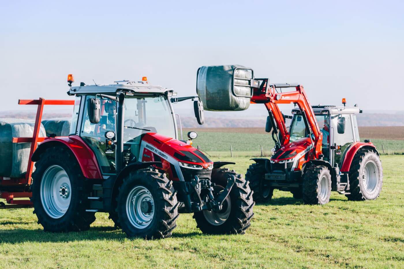 平行四辺形リンク付きフロントローダ - MF FL series - MASSEY FERGUSON